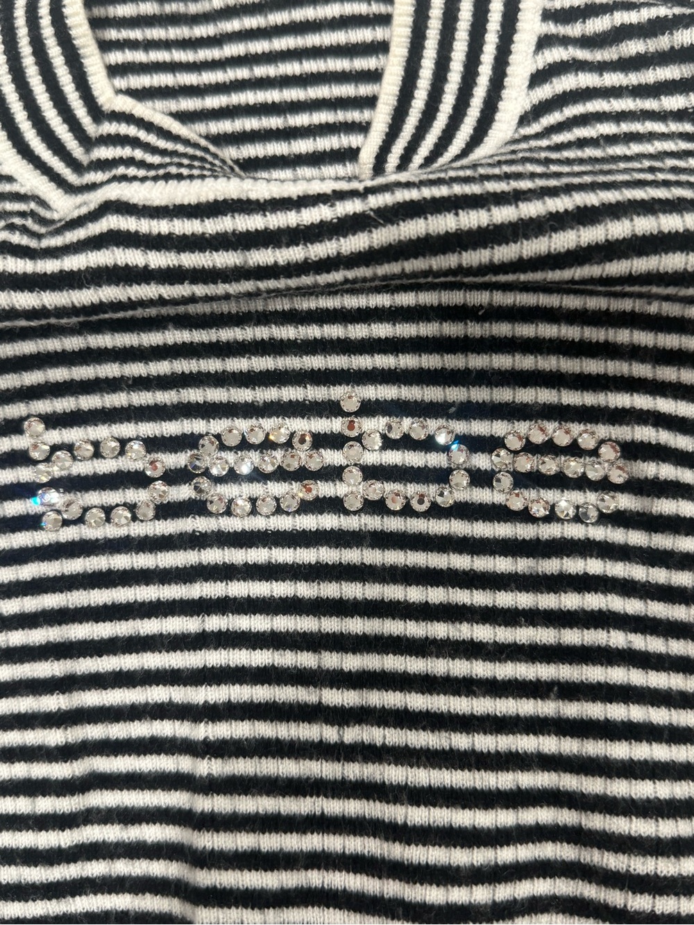 bebe Black and White Striped Twist-Front Long-Sleeve Crop Top - Picture 2 of 5